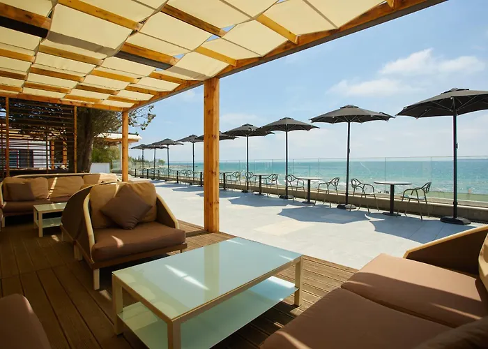 Secrets Sunny And (adults Only) Slantschew brjag