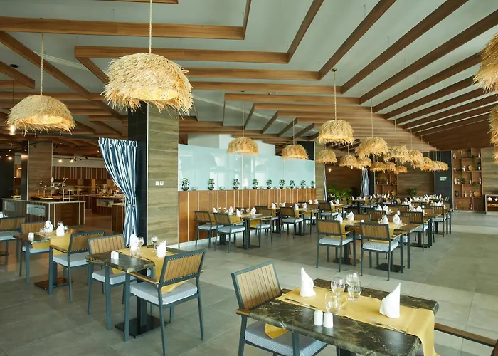 ホテル Secrets Sunny And (adults Only)