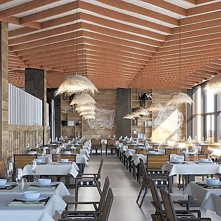 Secrets Sunny And (adults Only) Hotel