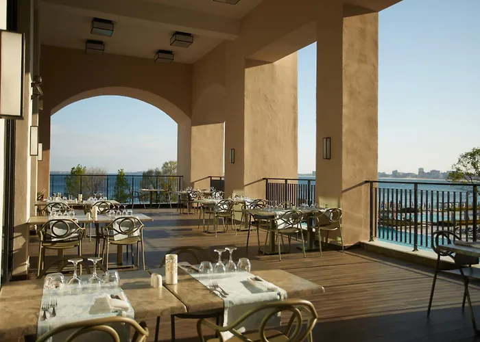 Secrets Sunny And (adults Only) Sluneční pobřeží