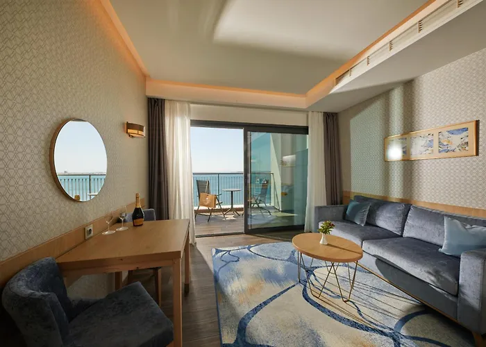 Secrets Sunny And (adults Only) Hotell